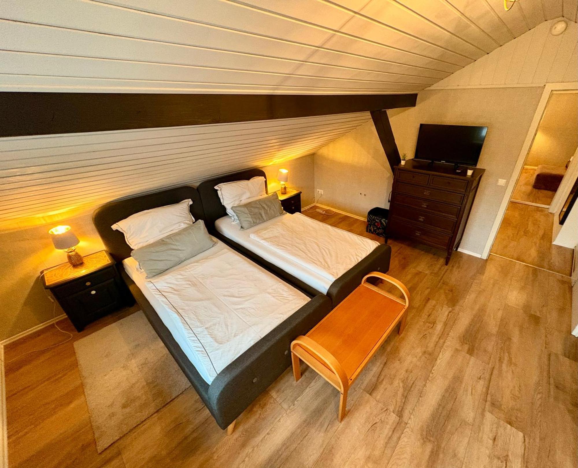 Relaxstay - Maisonette - Smart-Tv- Wifi Dielheim Buitenkant foto